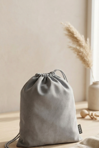 kavka bag.png