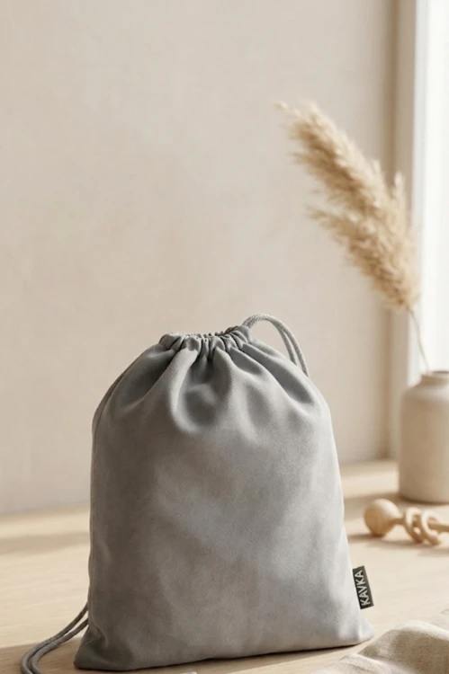 kavka bag.png